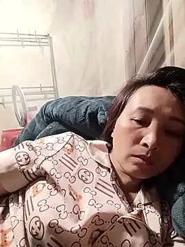 Snapshot of Missa-kute20 chatting on 4, 4, 2026 Missa-kute20 online show from 4, 4, 2026