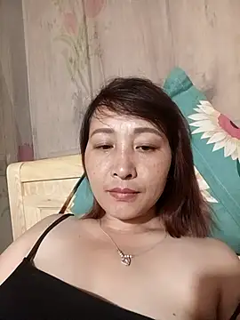 Snapshot of Missa-kute20 chatting on 7, 4, 2026 Missa-kute20 online show from 7, 4, 2026