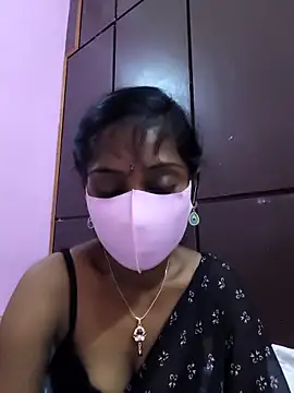 Snapshot of siritelugubutterfly chatting on 11, 11, 2025 siritelugubutterfly online show from 11, 11, 2025