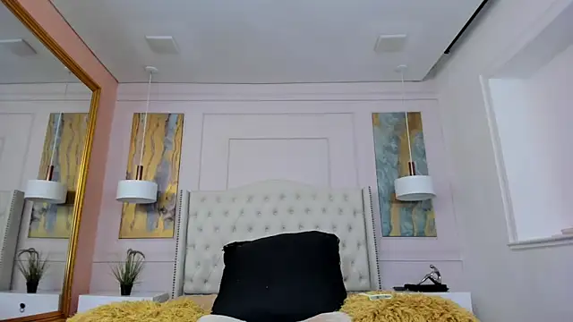 RosaliaMontero online show from 2, 2, 2026