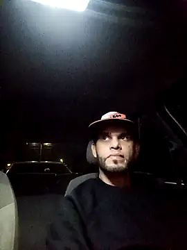 Snapshot of James21990 chatting on 1, 12, 2025 James21990 online show from 1, 12, 2025