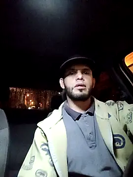 Snapshot of James21990 chatting on 23, 12, 2025 James21990 online show from 23, 12, 2025