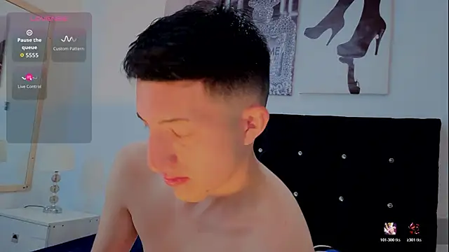 Un Sluttyy online show from 18, 3, 2026