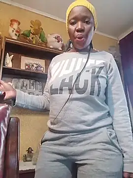 Snapshot of SexyDynamitexxx chatting on 5, 6, 2026 SexyDynamitexxx online show from 5, 6, 2026