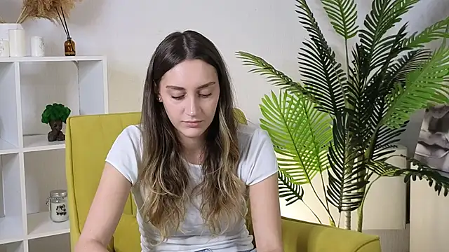 Snapshot of OdessaBessinger chatting on 7, 11, 2025 OdessaBessinger online show from 7, 11, 2025