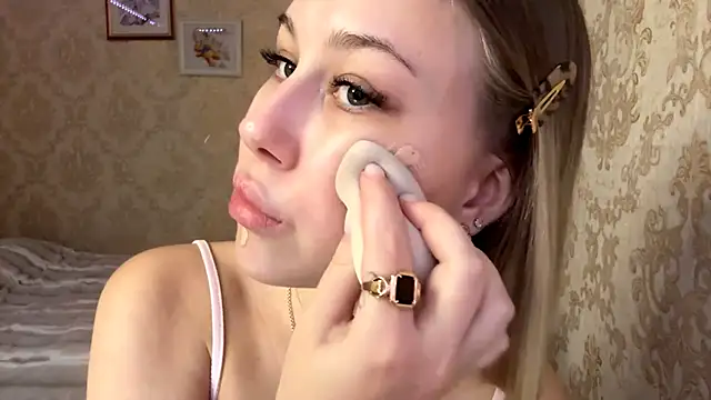 Snapshot of Rose_Lachrymose chatting on 7, 11, 2025 Rose Lachrymose online show from 7, 11, 2025