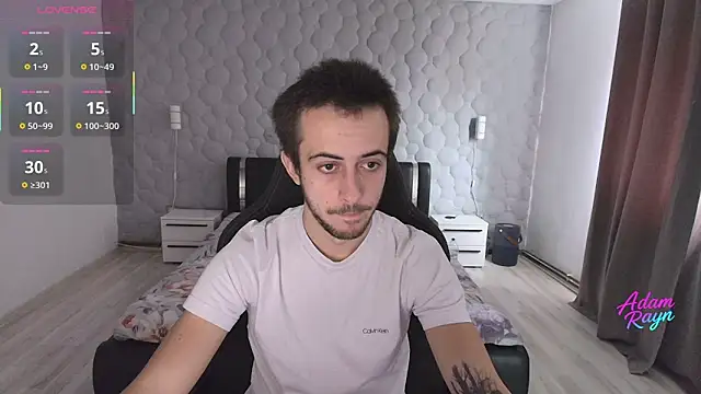 Snapshot of adamrayn chatting on 4, 12, 2025 adamrayn online show from 4, 12, 2025