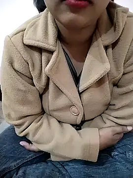 Sexy Divya   online show from 2, 12, 2025