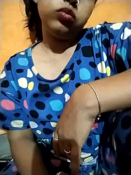 Sexy Divya   online show from 16, 4, 2026