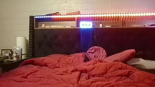 nikkibae33 online show from 3, 6, 2026