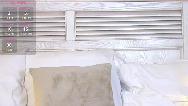 Snapshot of JasminReev chatting on 8, 1, 2026 JasminReev online show from 8, 1, 2026