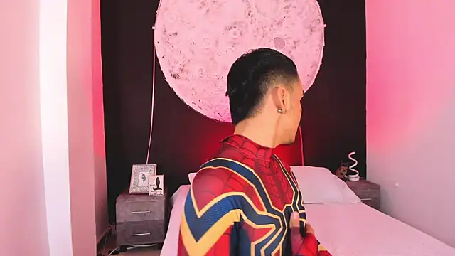 Snapshot of NicoKingg_ chatting on 19, 11, 2025 NicoKingg online show from 19, 11, 2025