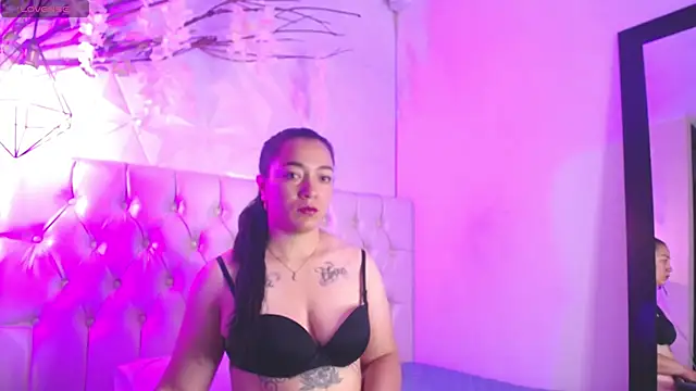 Snapshot of ginebraass chatting on 1, 12, 2025 ginebraass online show from 1, 12, 2025