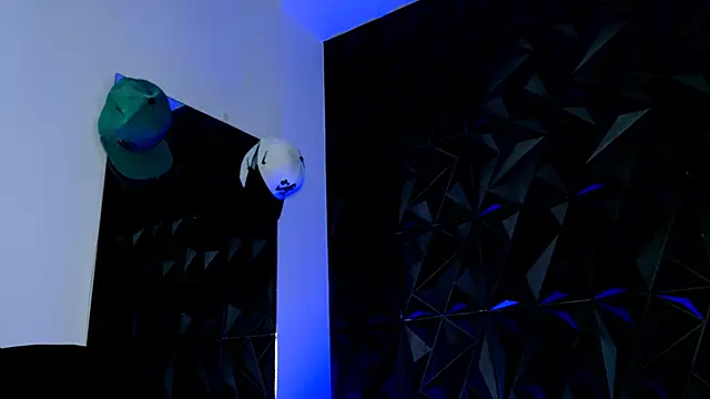 Maxwell Dupont online show from 20, 11, 2025