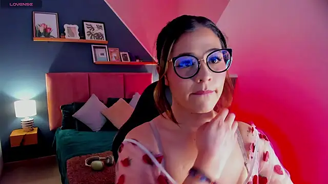 Dakhota Rouge online show from 4, 4, 2026