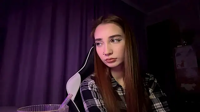 HollyPaw online show from 25, 11, 2025