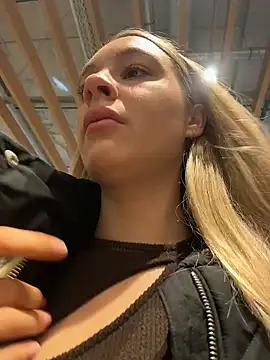 SashaCatt online show from 18, 4, 2026