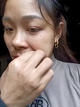 Lyla john online show from 5, 2, 2026