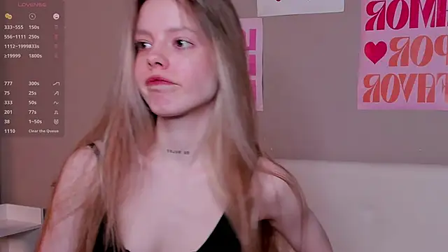 TiffinyMergist online show from 23, 11, 2025