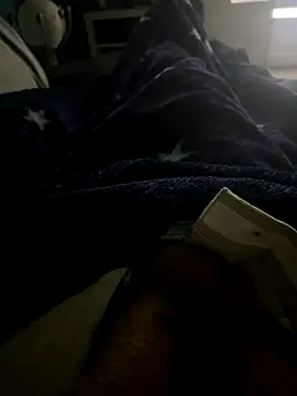 groschibre40100 online show from 21, 12, 2025