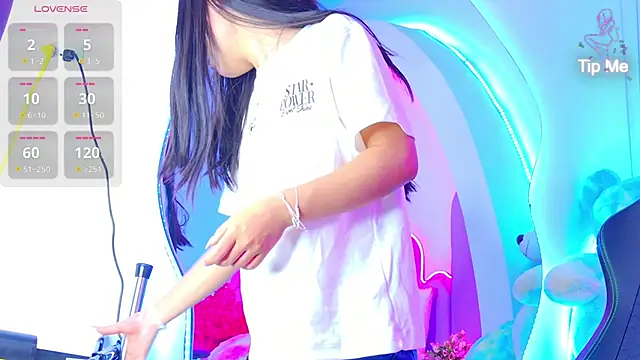 BunnySexyy18 online show from 20, 4, 2026