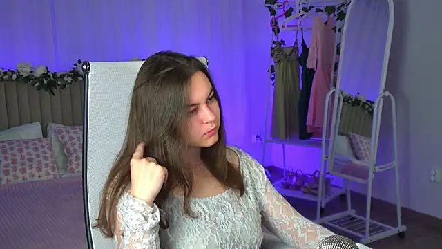 FrancescaCavaliere online show from 7, 7, 2026