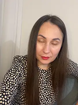 Snapshot of NikaGold7725 chatting on 9, 11, 2025 NikaGold7725 online show from 9, 11, 2025