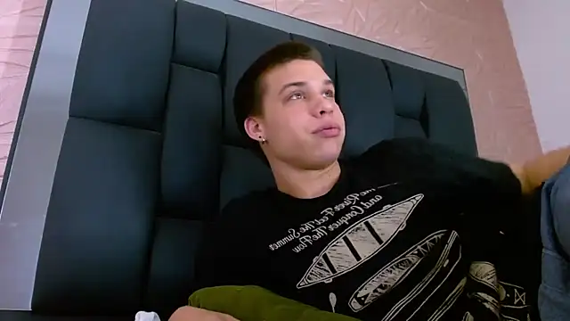 Liam York  online show from 14, 12, 2025