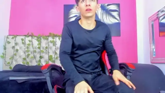 ElanGiraldo online show from 19, 11, 2025