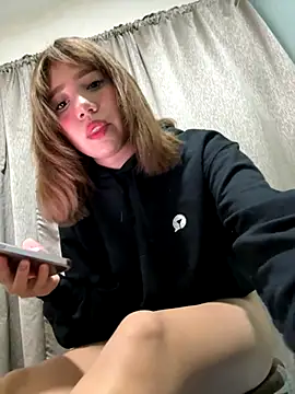 latinahorny11 online show from 18, 12, 2025