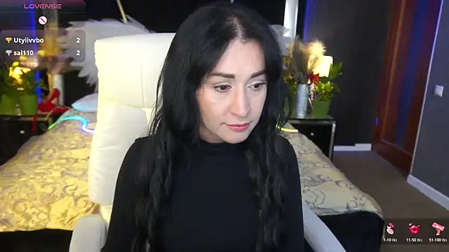 Snapshot of CarolinaaFoxyyy chatting on 12, 4, 2026 CarolinaaFoxyyy online show from 12, 4, 2026