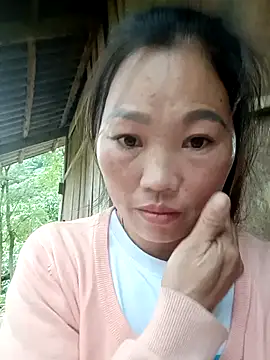 Snapshot of blonde_blg chatting on 9, 11, 2025 blonde blg online show from 9, 11, 2025