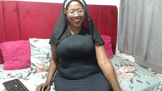 HipsDontLieX95 online show from 13, 5, 2026
