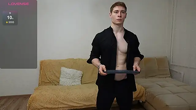 Snapshot of Kevin_geo_ chatting on 17, 11, 2025 Kevin geo online show from 17, 11, 2025