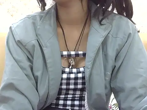 Snapshot of SEXY_PRIYA83 chatting on 5, 2, 2026 SEXY PRIYA83 online show from 5, 2, 2026