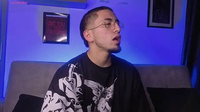 Snapshot of AresMassimoX chatting on 10, 2, 2026 AresMassimoX online show from 10, 2, 2026