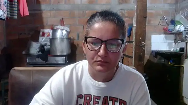 Snapshot of Sra_Angelina chatting on 3, 5, 2026 Sra Angelina online show from 3, 5, 2026