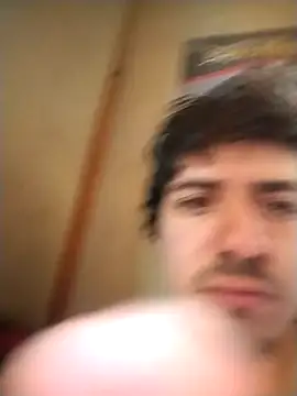 Snapshot of Gabriel_belen chatting on 12, 11, 2025 Gabriel belen online show from 12, 11, 2025