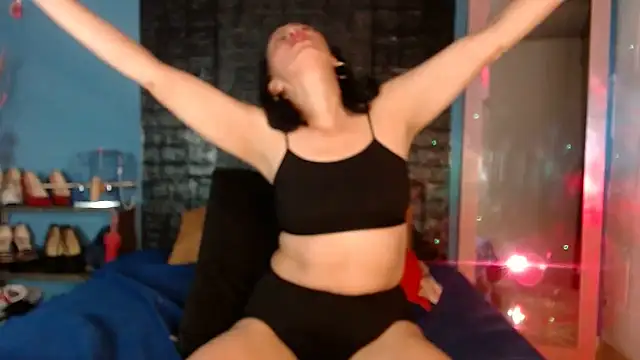 Snapshot of Jhanne_Cherry_ chatting on 10, 7, 2026 Jhanne Cherry online show from 10, 7, 2026