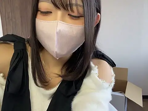 Snapshot of amu_nyan_cute chatting on 15, 11, 2025 amu nyan cute online show from 15, 11, 2025