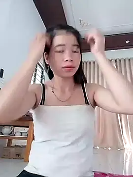 Snapshot of Nhi-2k chatting on 11, 11, 2025 Nhi-2k online show from 11, 11, 2025