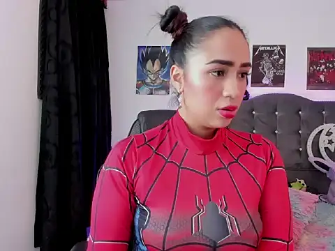 Snapshot of lunabritton1 chatting on 1, 12, 2025 lunabritton1 online show from 1, 12, 2025