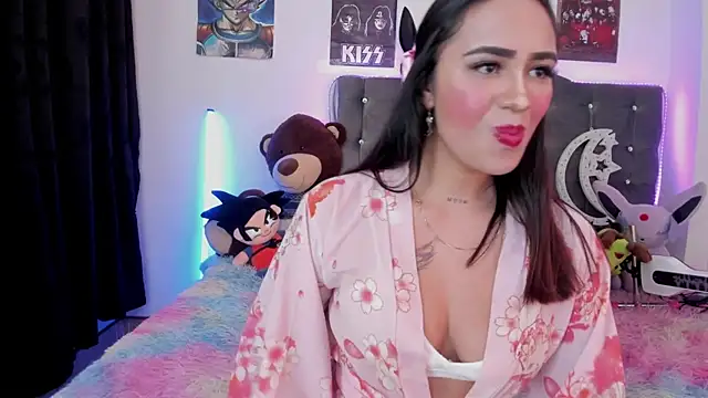 Snapshot of lunabritton1 chatting on 15, 12, 2025 lunabritton1 online show from 15, 12, 2025