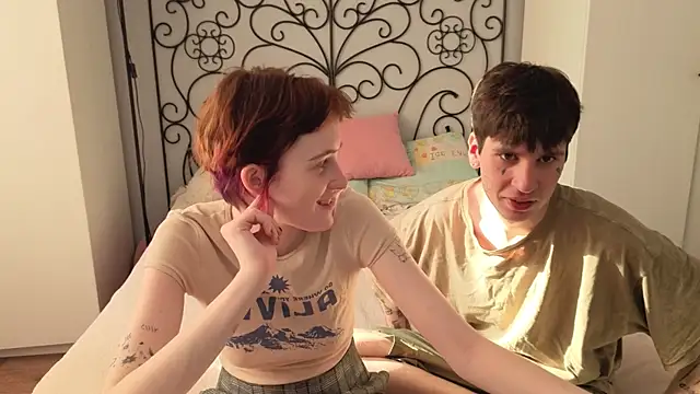 Danny loves Mary online show from 8, 4, 2026