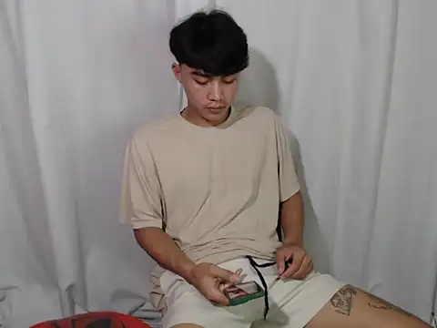 Snapshot of Mr_dave05 chatting on 11, 11, 2025 Mr dave05 online show from 11, 11, 2025