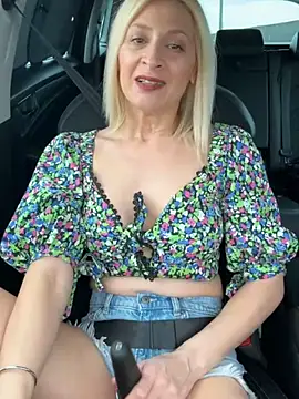 HOTLadyluna online show from 16, 5, 2026