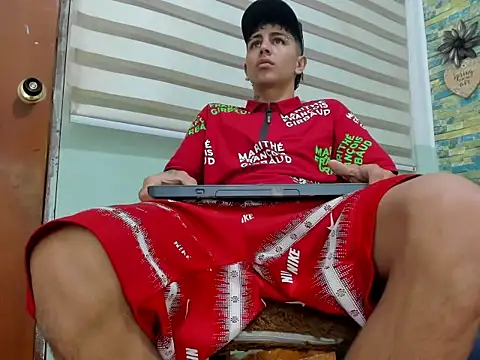 naughty boy Maicoll online show from 13, 11, 2025