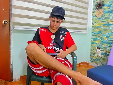 naughty boy Maicoll online show from 16, 11, 2025