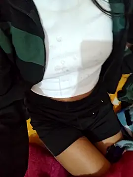 Snapshot of Hot__girls001 chatting on 25, 11, 2025 Hot girls001 online show from 25, 11, 2025