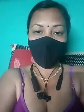 Snapshot of Hot__girls001 chatting on 26, 11, 2025 Hot girls001 online show from 26, 11, 2025